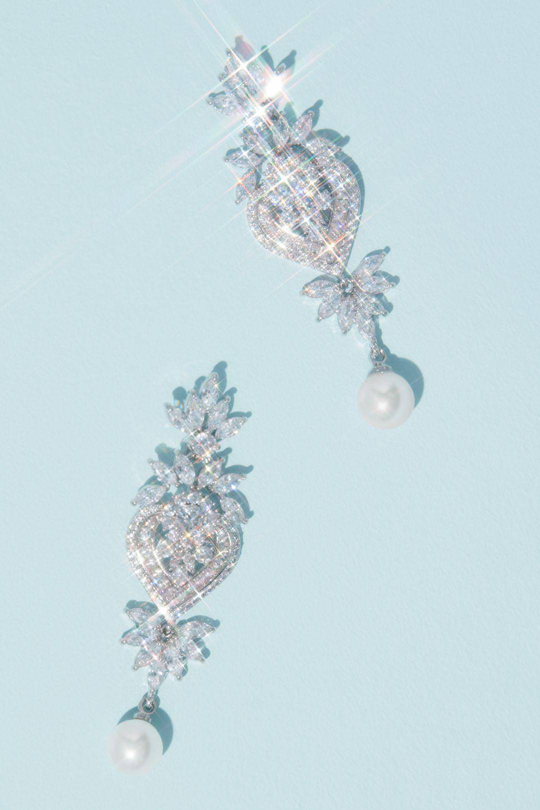 Aretes en forma de corazón con cristales y perla, PLATA, hi-res
