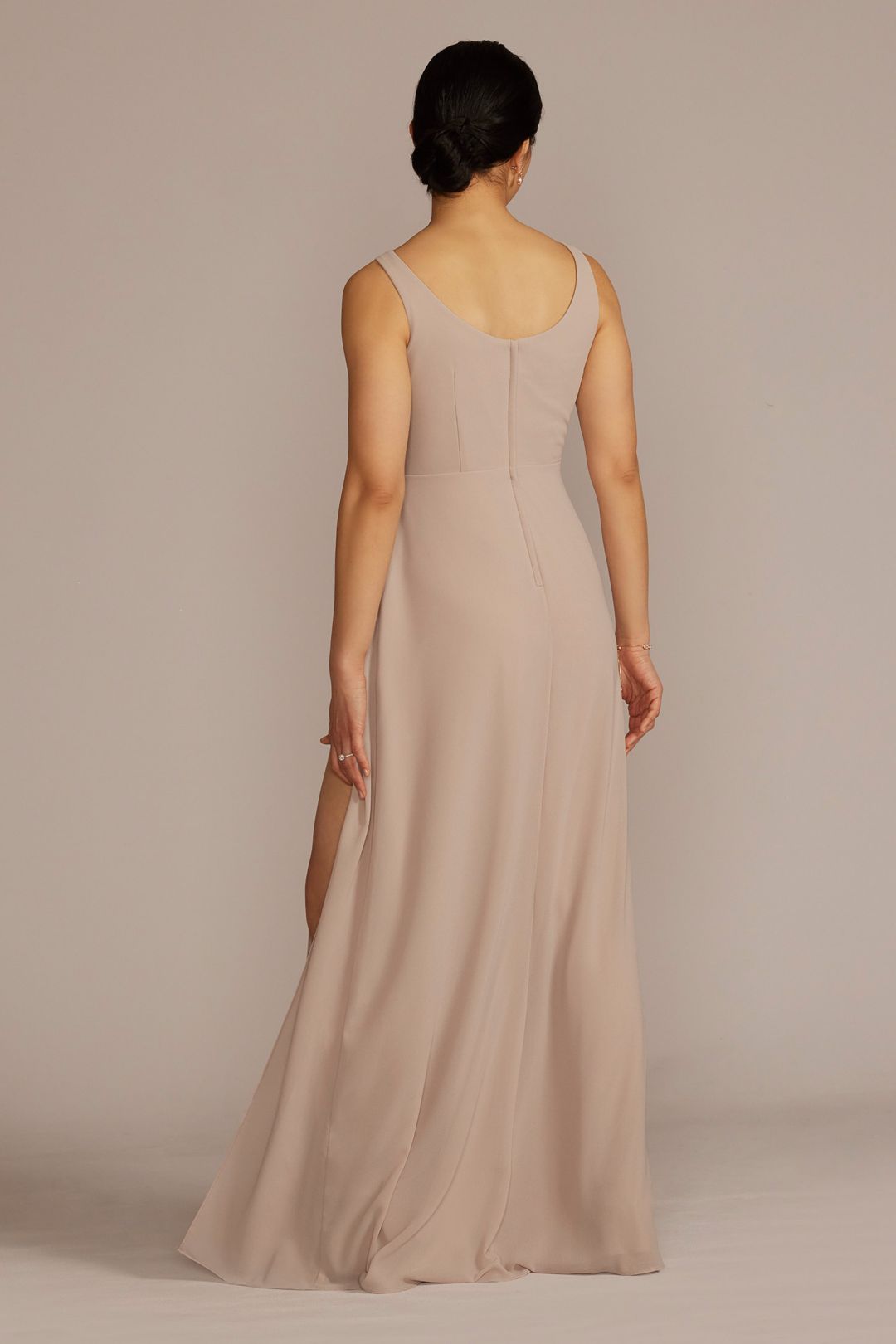 Vestido de dama sin mangas con escote profundo, VINO, hi-res