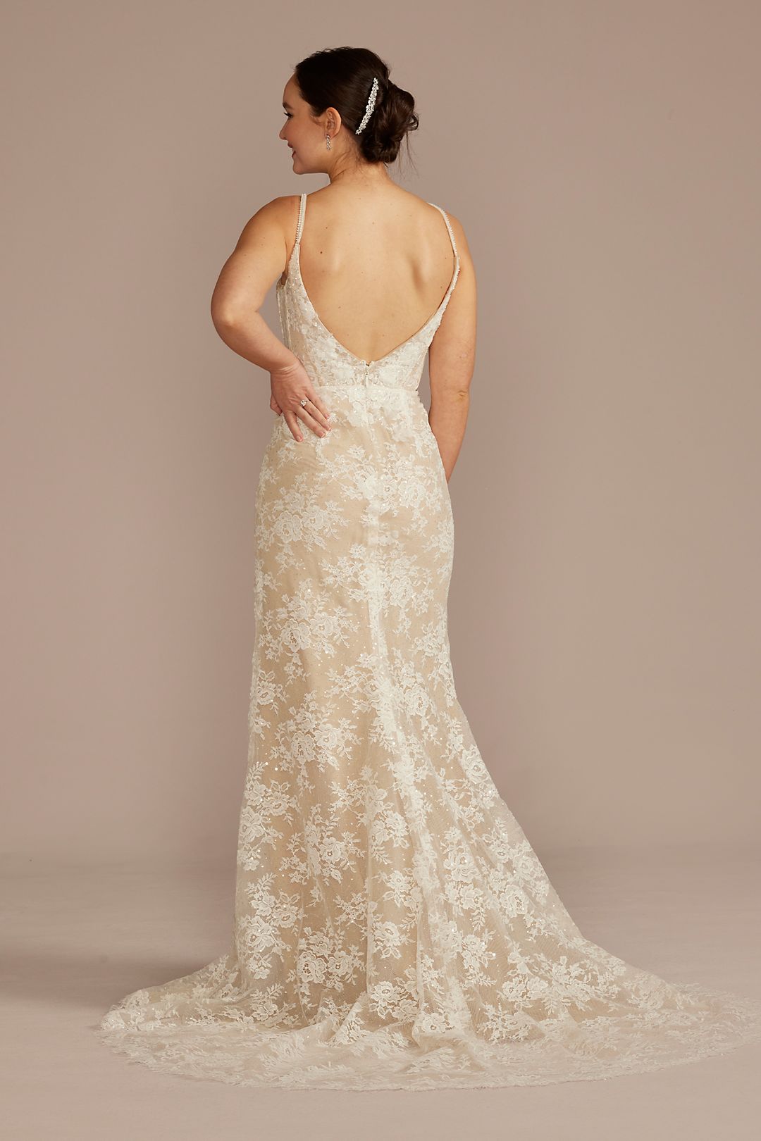 Vestido de novia recto de encaje con escote ilusión, MARFIL SOLIDO, hi-res