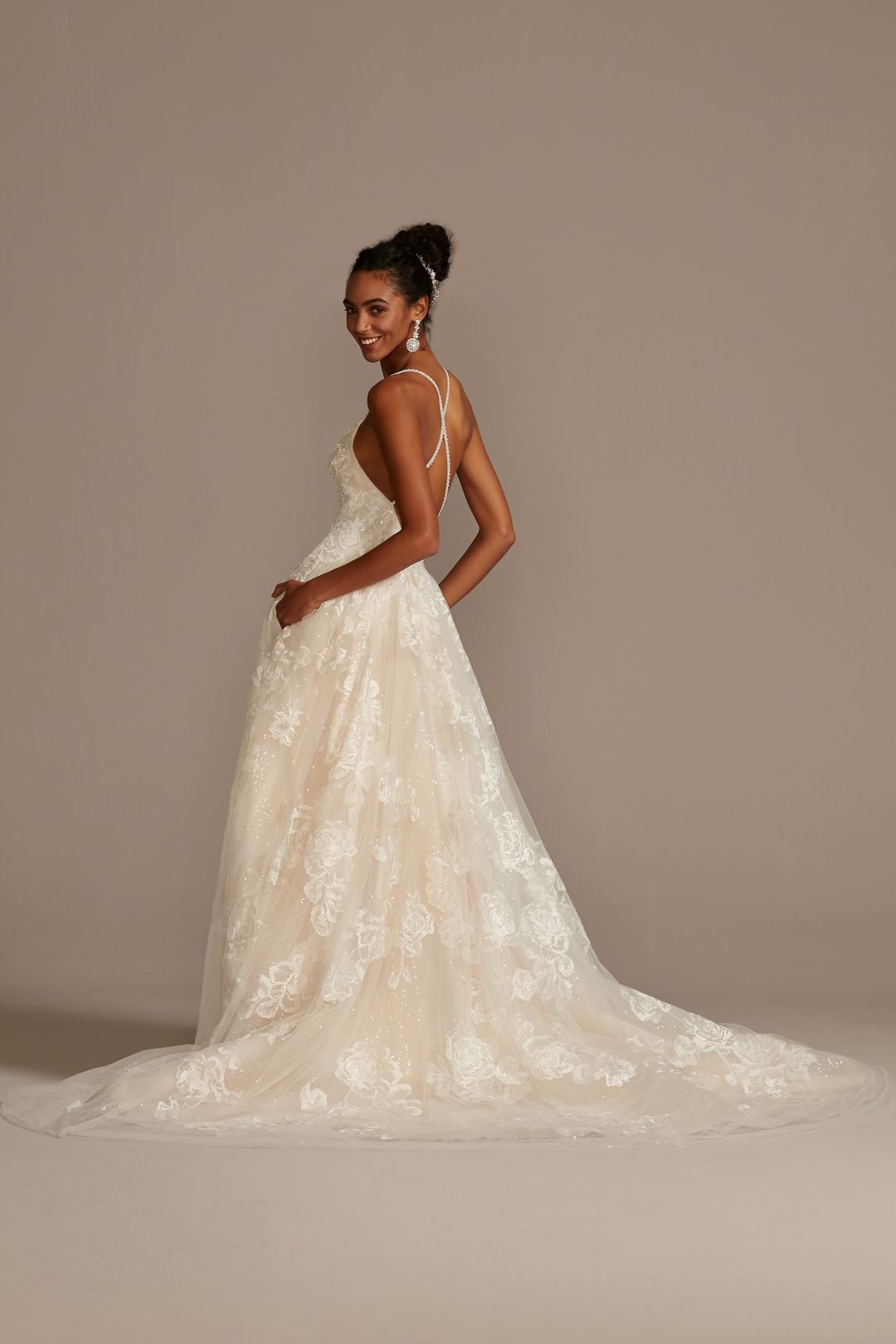 Vestido de novia princesa con aplicaciones florales en 3D, MARFIL/PIEDRA, hi-res