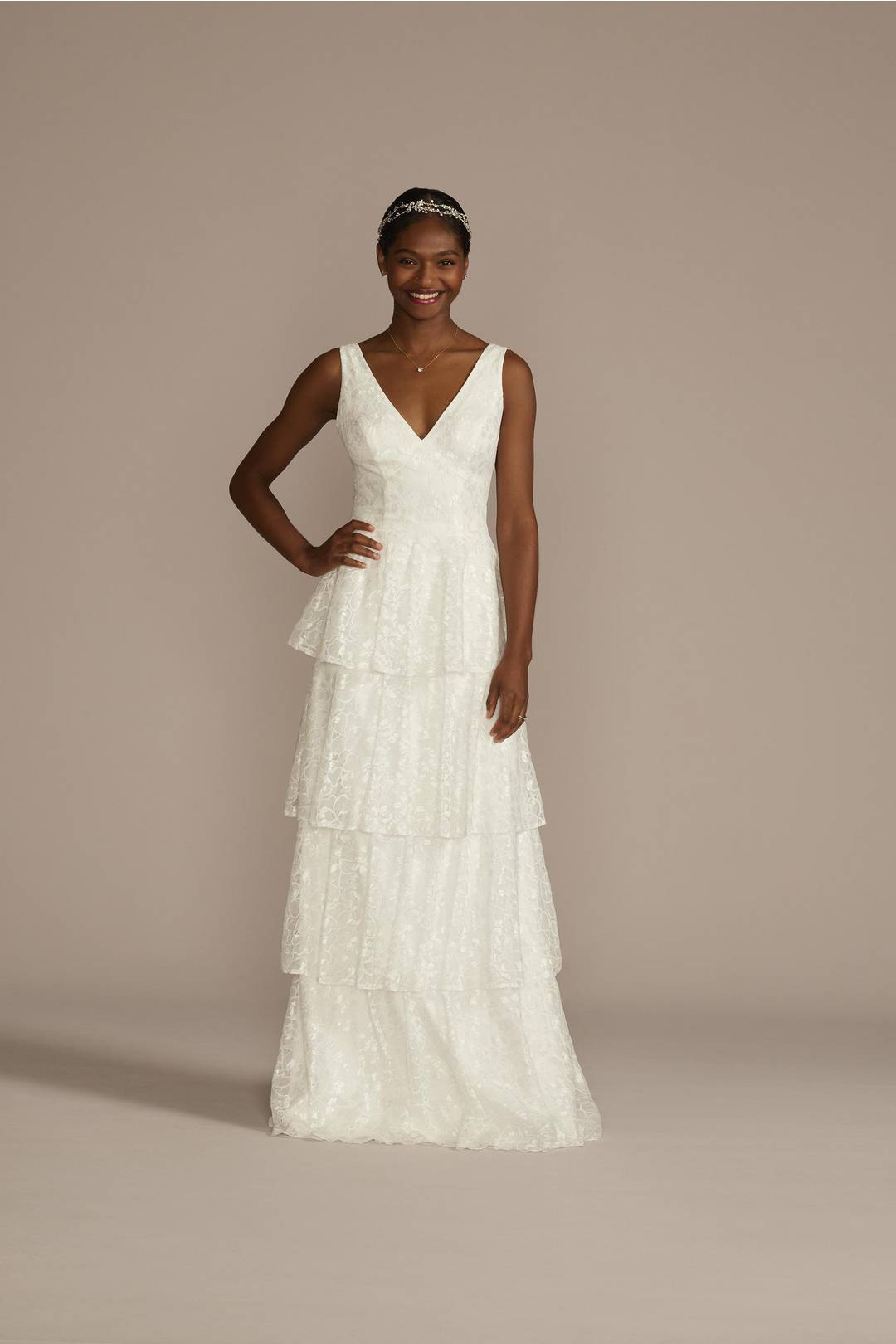 Vestido de novia línea A de encaje con falda en niveles, BLANCO SUAVE, hi-res
