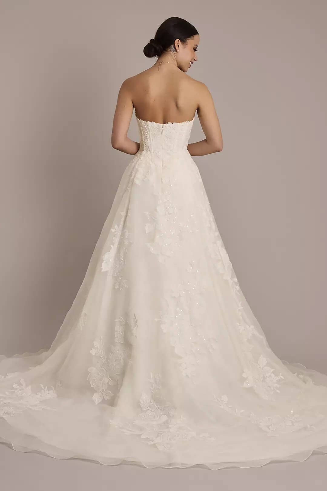 Vestido de novia con aplicaciones florales, MARFIL SOLIDO, hi-res