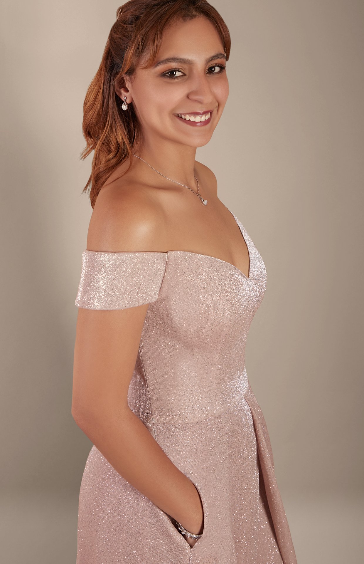 Vestido largo de glitter con mangas al hombro, PALO DE ROSA, hi-res