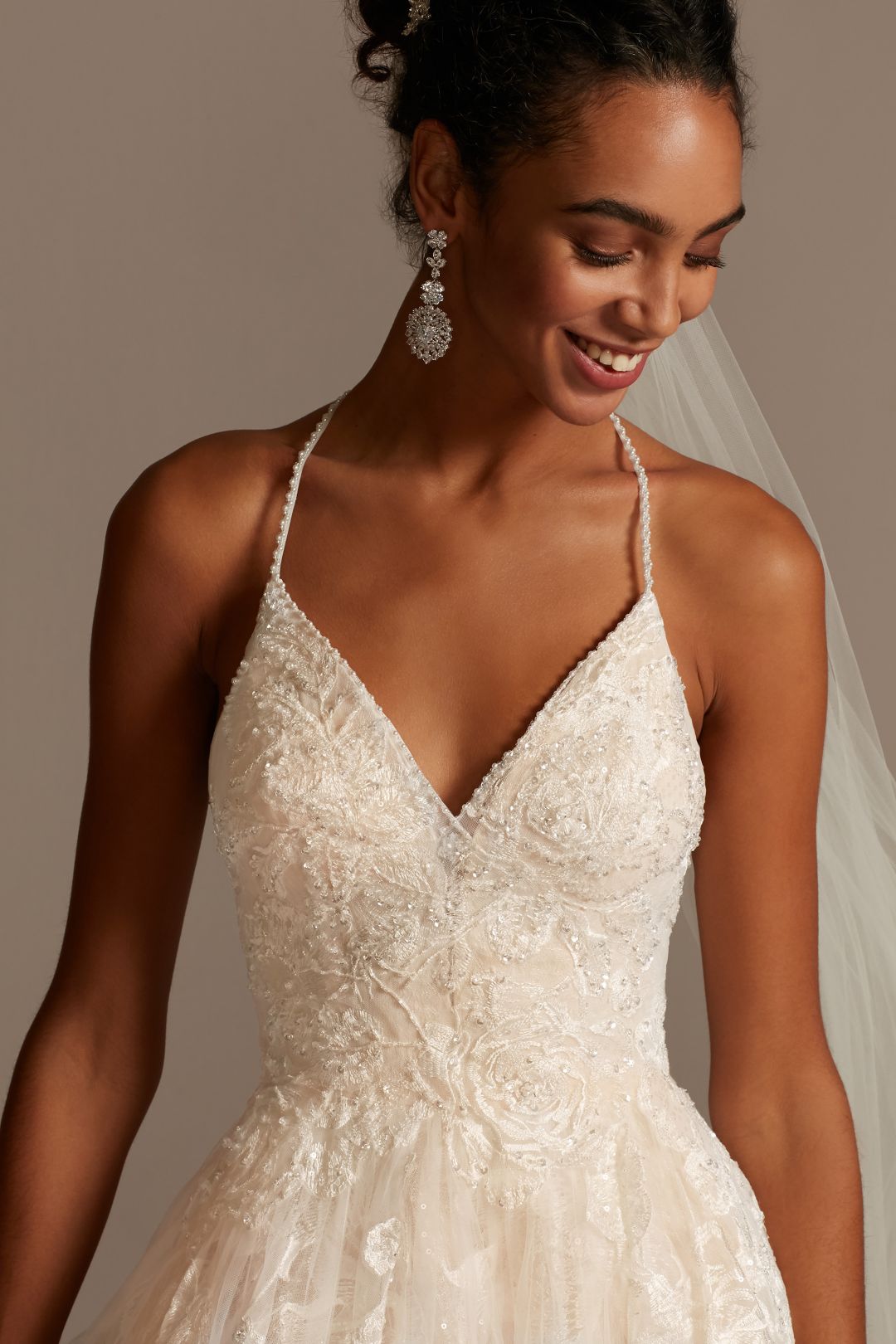 Vestido de novia princesa con aplicaciones florales en 3D, MARFIL/PIEDRA, hi-res