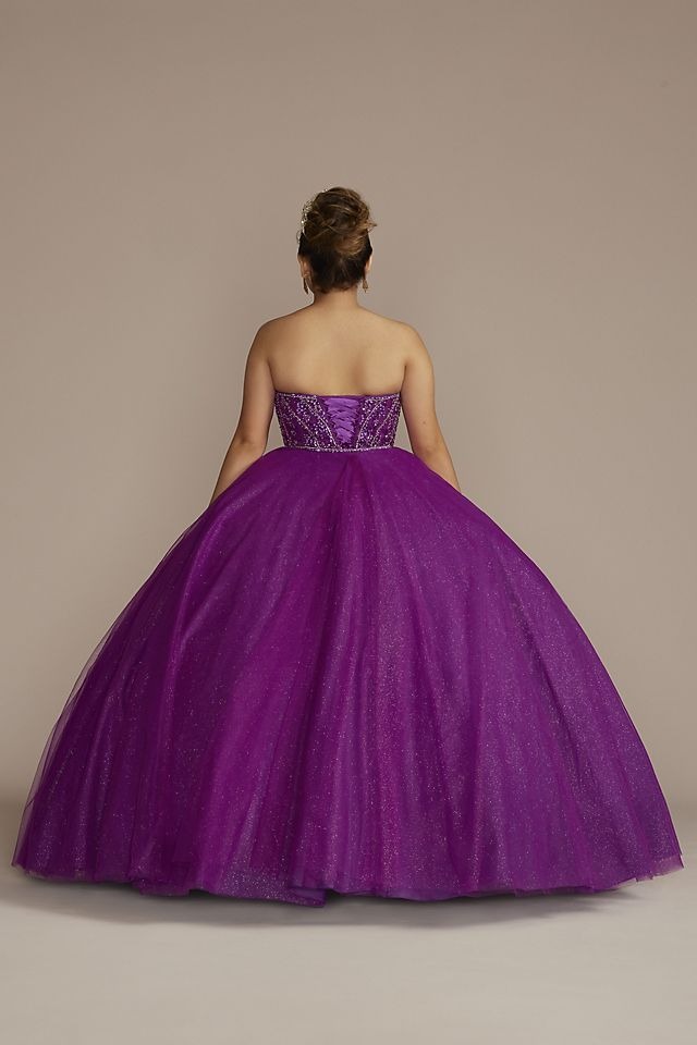 Vestido de quinceañera con escote asimétrico y aplicaciones florales en 3D, MORADO, hi-res
