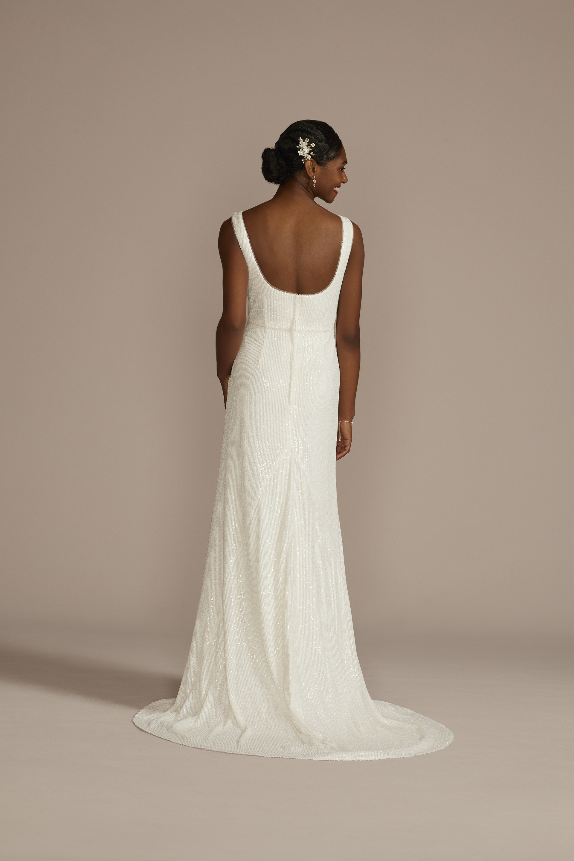 Vestido de novia recto con lentejuela y escote redondo, MARFIL, hi-res