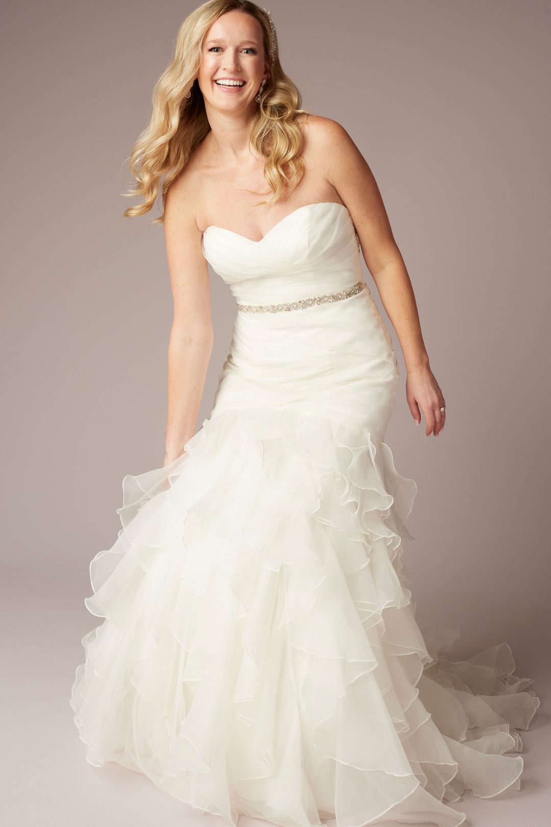 Vestido de novia sirena strapless con falda de holanes, MARFIL, hi-res