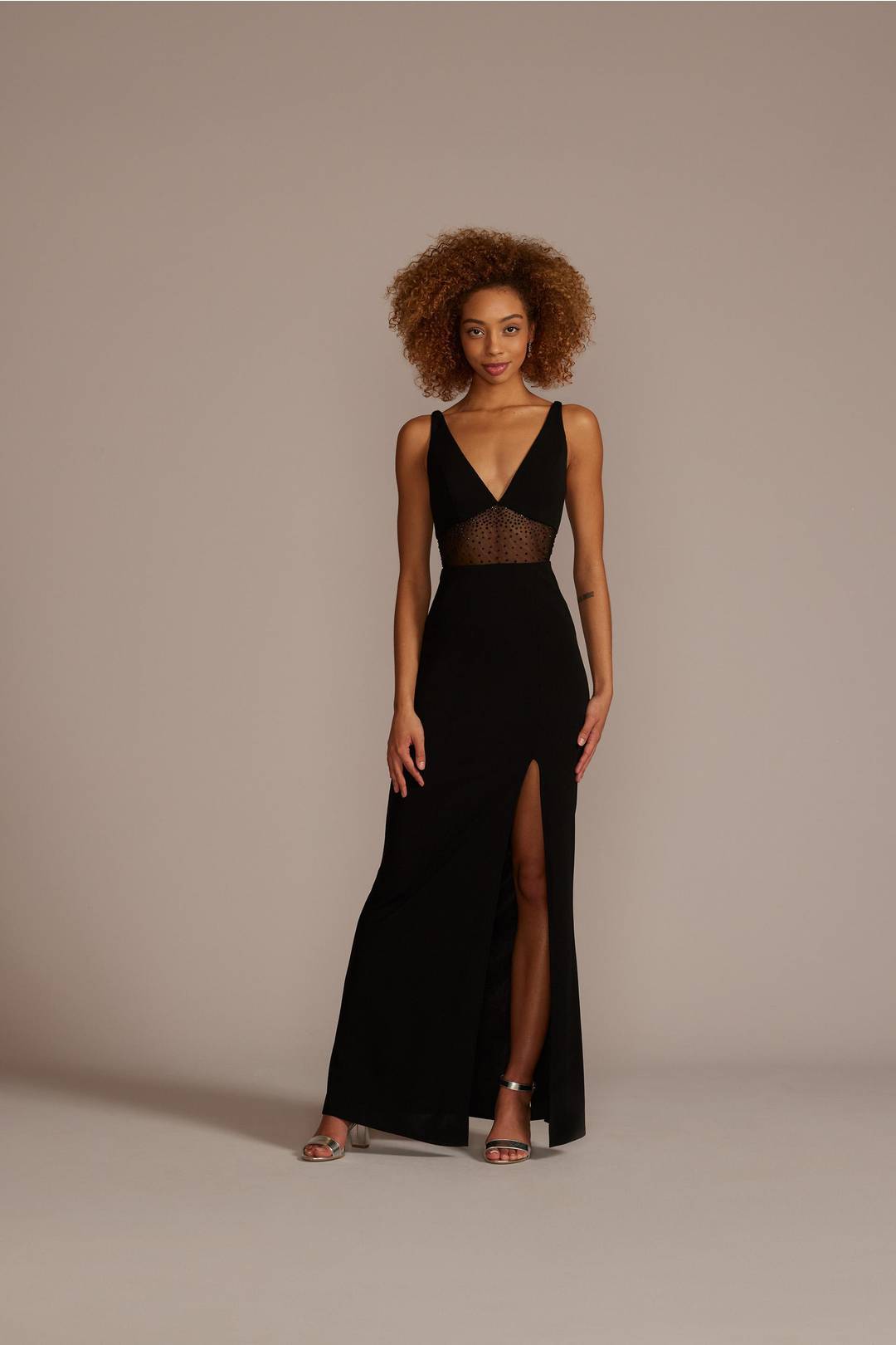 Vestido largo con transparecia en cintura y abertura en pierna, NEGRO, hi-res