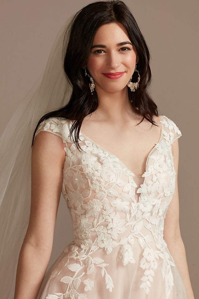 Vestido de novia princesa con aplicaciones florales de encaje, MARFIL/CASHMERE, hi-res