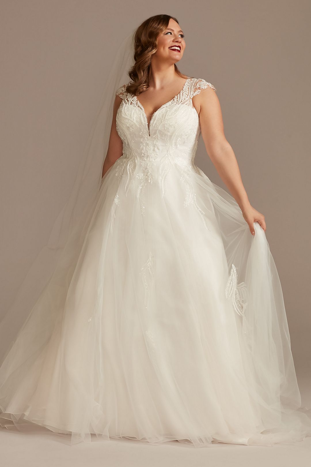 Vestido de novia línea A con escote corazón y falda de tul, MARFIL, hi-res