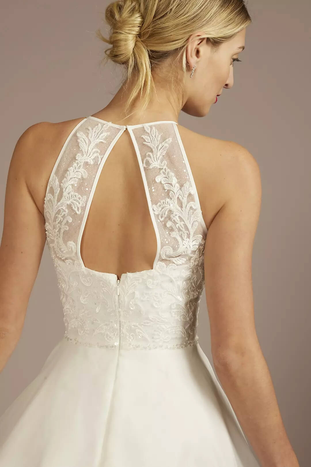 Vestido de novia línea A y escote halter, BLANCO SUAVE, hi-res