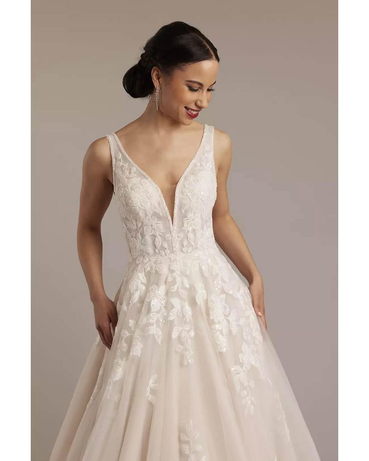 Vestido de novia corte princesa con escote pronunciado, MARFIL SOLIDO, hi-res