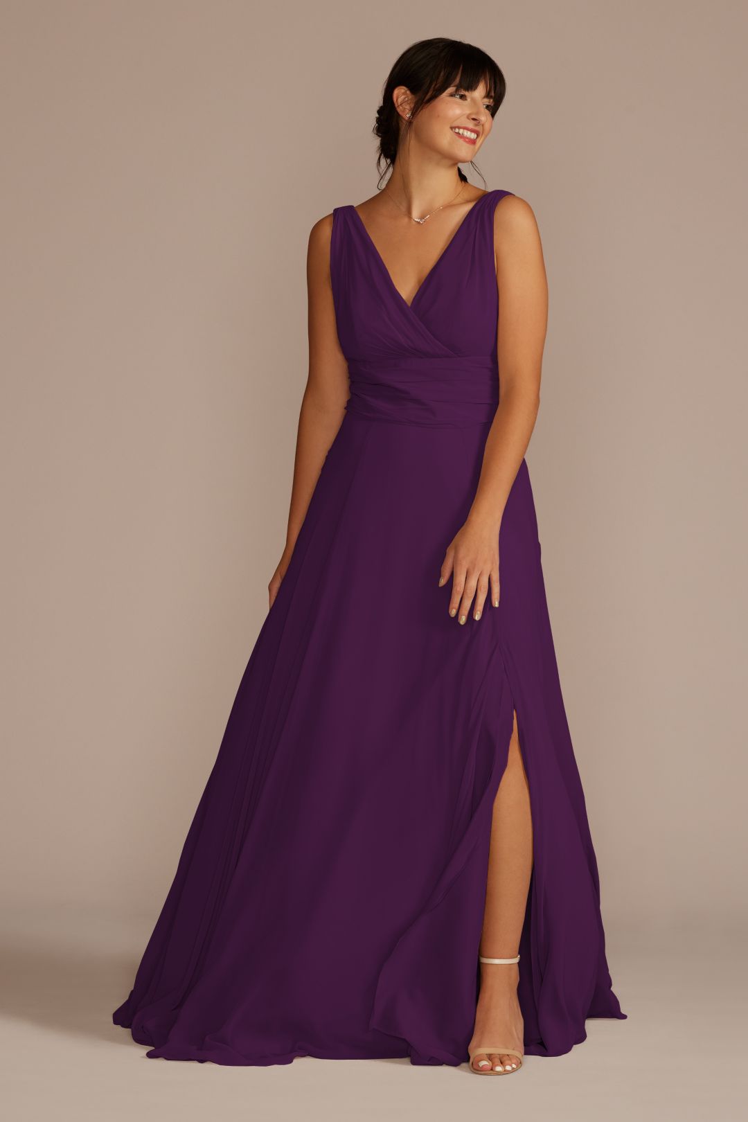 Vestido de dama con plisado en cintura, CIRUELA, hi-res