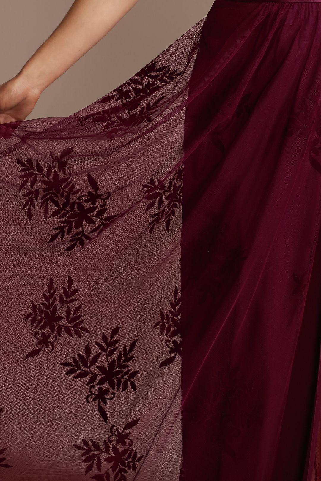 Vestido de dama de tul con aplicaciones bordadas, AZUL FRANCÉS, hi-res
